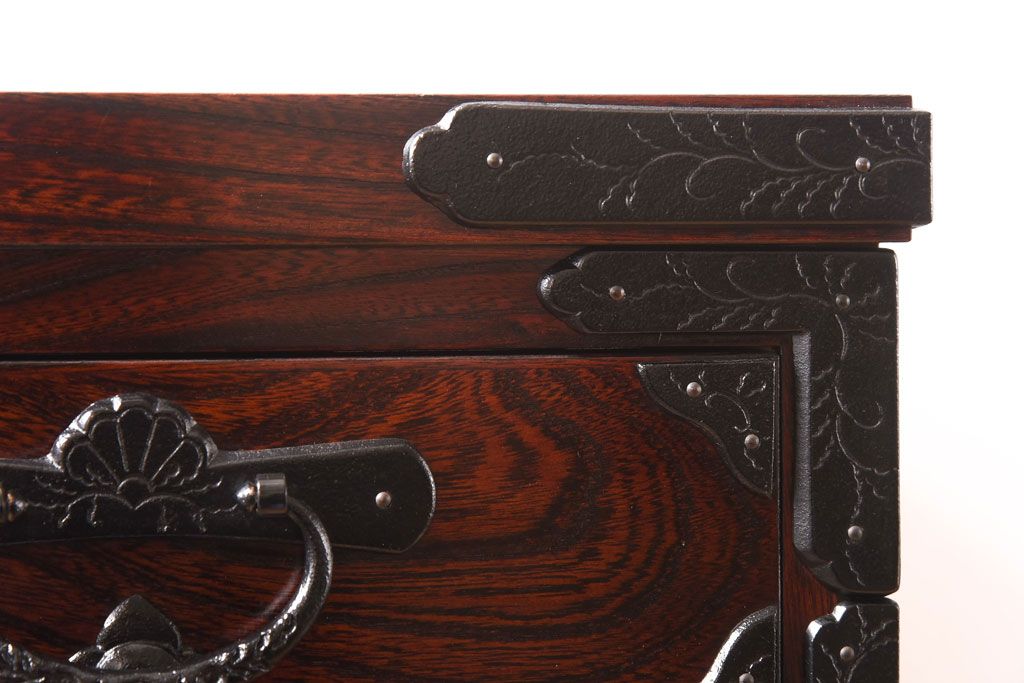 中古美品　伝統民芸家具　岩谷堂箪笥　菊幸　細身のサイドチェスト(立タンス)