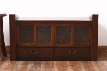 アンティーク家具　昭和初期　黒檀・栓材　結霜ガラスが上品なローボード(収納棚、置き床)