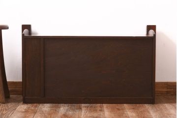 アンティーク家具　昭和初期　黒檀・栓材　結霜ガラスが上品なローボード(収納棚、置き床)