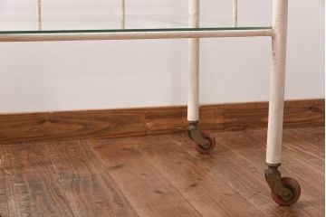 ペイント家具　シャビーな雰囲気漂うシンプルなキャスターワゴン(キッチンワゴン、サイドワゴン)