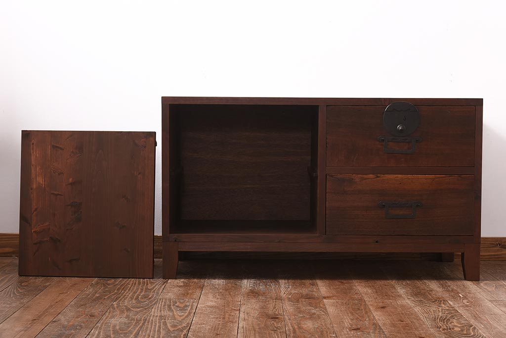 ラフジュ工房オリジナル　古い引き出しが魅力のローボード(リビングボード、引き出し)