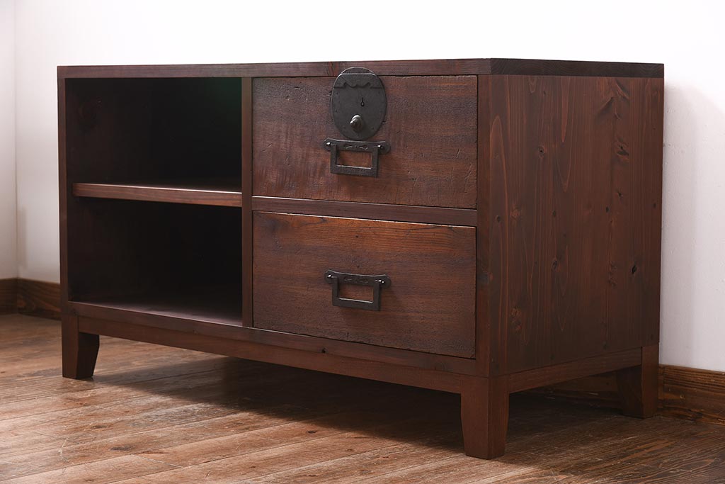 ラフジュ工房オリジナル　古い引き出しが魅力のローボード(リビングボード、引き出し)