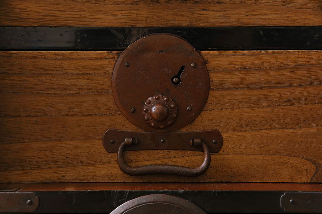 アンティーク家具　和製アンティーク　明治大正期　前面桐材　味わい深い趣の4尺最上箪笥(衣装箪笥、整理箪笥、桐箪笥、桐たんす)