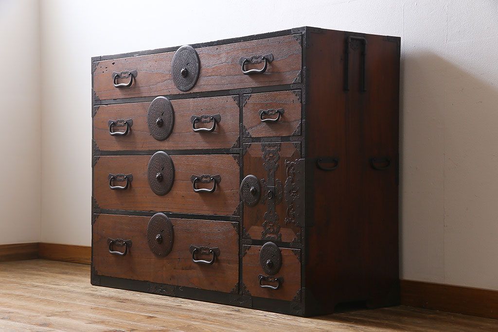 アンティーク家具　和製アンティーク　明治大正期　前面桐材　味わい深い趣の4尺最上箪笥(衣装箪笥、整理箪笥、桐箪笥、桐たんす)