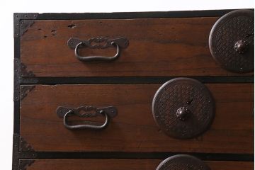 アンティーク家具　和製アンティーク　明治大正期　前面桐材　味わい深い趣の4尺最上箪笥(衣装箪笥、整理箪笥、桐箪笥、桐たんす)