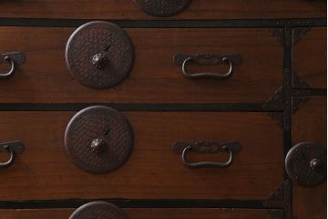 アンティーク家具　和製アンティーク　明治大正期　前面桐材　味わい深い趣の4尺最上箪笥(衣装箪笥、整理箪笥、桐箪笥、桐たんす)