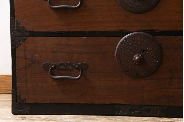 アンティーク家具　和製アンティーク　明治大正期　前面桐材　味わい深い趣の4尺最上箪笥(衣装箪笥、整理箪笥、桐箪笥、桐たんす)