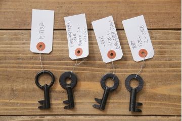 アンティーク家具　和製アンティーク　明治大正期　前面桐材　味わい深い趣の4尺最上箪笥(衣装箪笥、整理箪笥、桐箪笥、桐たんす)