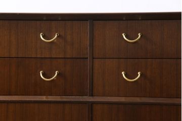 ヴィンテージ家具　北欧ビンテージ　G-PLAN(ジープラン)　BBシリーズ　シンプルモダンなサイドボード(引き出し)