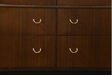 ヴィンテージ家具　北欧ビンテージ　G-PLAN(ジープラン)　BBシリーズ　シンプルモダンなサイドボード(引き出し)