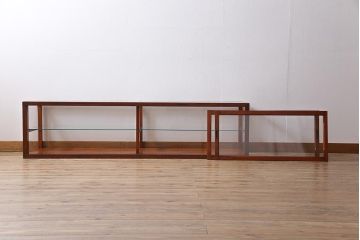 レトロ家具　和製アンティーク　レトロなムードが高まるロータイプのガラスケース(ショーケース、陳列棚)