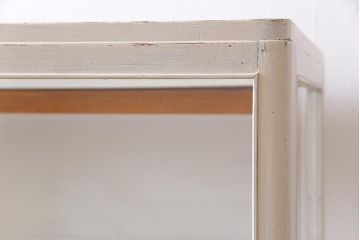 ペイント家具　レトロで落ち着いたカラーのガラスケース(ショーケース、陳列棚)