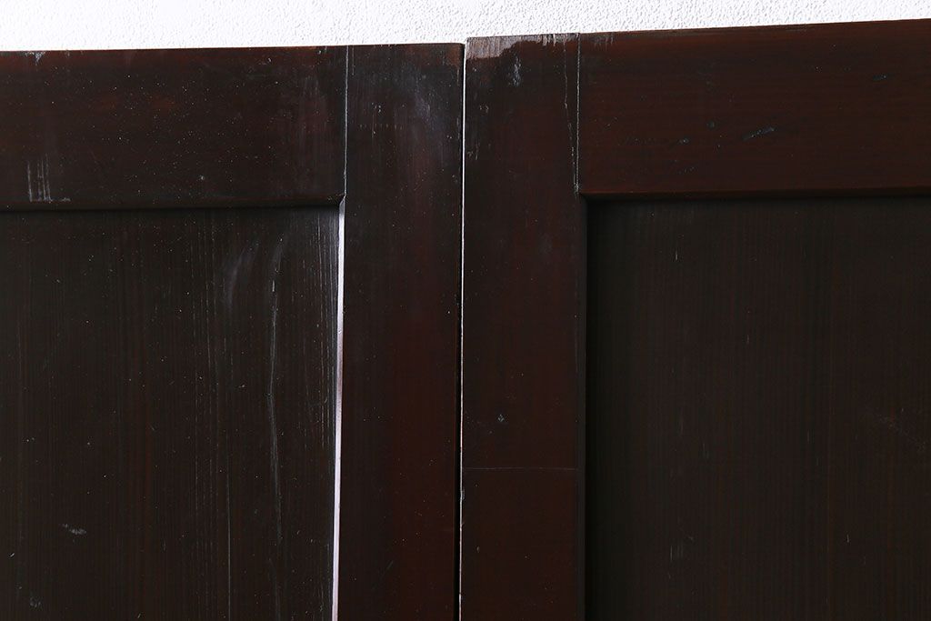 和製アンティーク　裏表で異なる取っ手が魅力の帯戸(板戸、引き戸、建具)2枚組