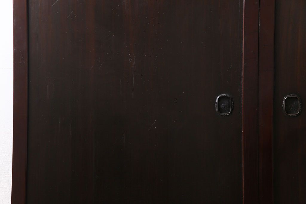 和製アンティーク　裏表で異なる取っ手が魅力の帯戸(板戸、引き戸、建具)2枚組