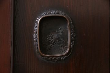 和製アンティーク　裏表で異なる取っ手が魅力の帯戸(板戸、引き戸、建具)2枚組