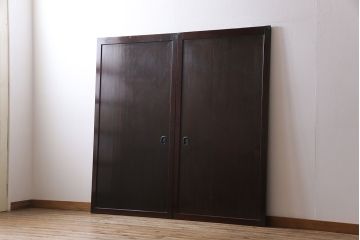 和製アンティーク　裏表で異なる取っ手が魅力の帯戸(板戸、引き戸、建具)2枚組