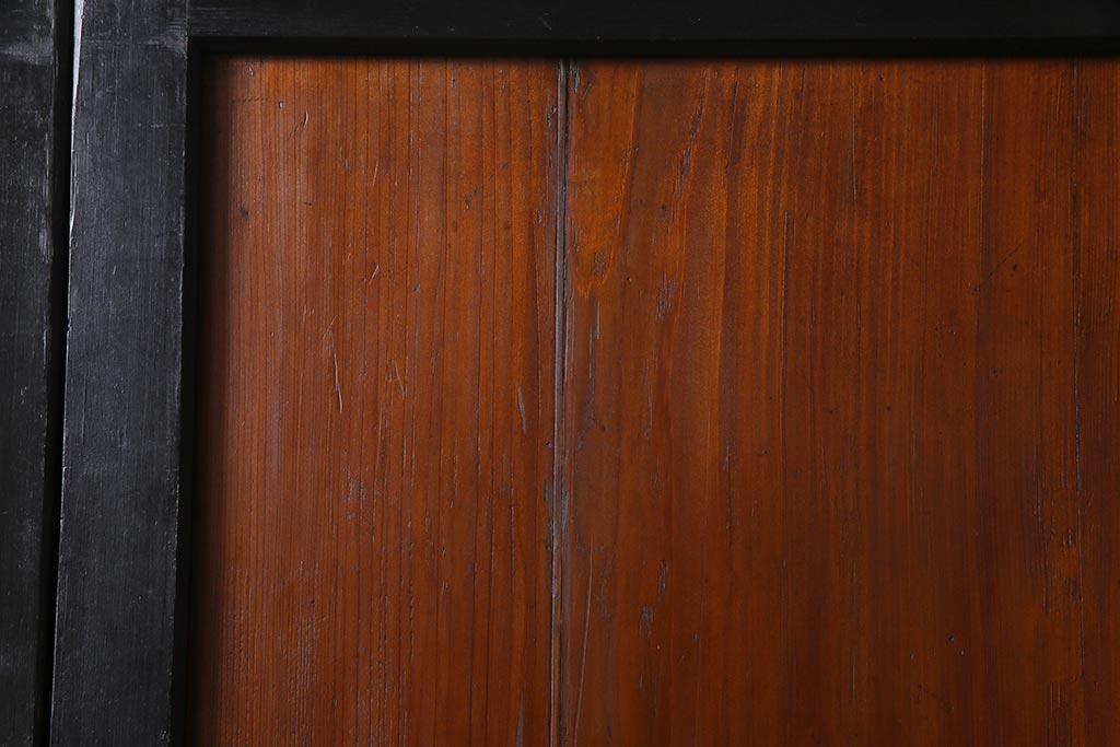 和製アンティーク　ヒノキ材　黒の縁がモダンな帯戸4枚セット(板戸、引戸、建具)