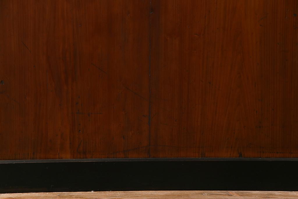 和製アンティーク　ヒノキ材　黒の縁がモダンな帯戸4枚セット(板戸、引戸、建具)