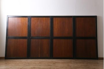 和製アンティーク　ヒノキ材　黒の縁がモダンな帯戸4枚セット(板戸、引戸、建具)