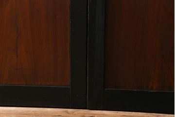 和製アンティーク　ヒノキ材　黒の縁がモダンな帯戸4枚セット(板戸、引戸、建具)