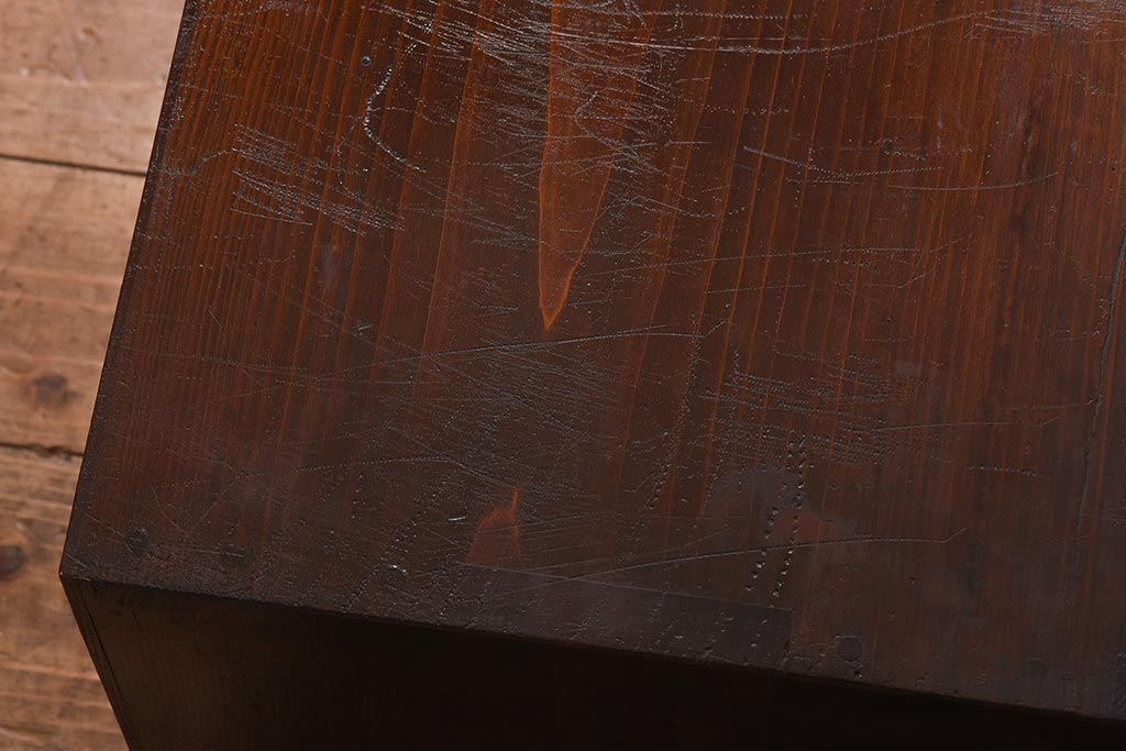 レトロ家具　昭和レトロ　前面ケヤキ材　様々なインテリアに合わせやすいシンプルなローボード(テレビボード、リビングボード)