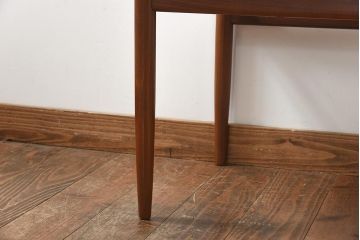 ヴィンテージ家具　北欧ビンテージ　チーク材　優しげでぬくもり溢れる佇まいが魅力のチェア(ダイニングチェア、ワークチェア)(1)