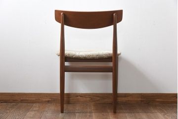 ヴィンテージ家具　北欧ビンテージ　チーク材　優しげでぬくもり溢れる佇まいが魅力のチェア(ダイニングチェア、ワークチェア)(1)