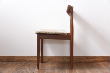 ヴィンテージ家具　北欧ビンテージ　チーク材　優しげでぬくもり溢れる佇まいが魅力のチェア(ダイニングチェア、ワークチェア)(1)