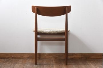 ヴィンテージ家具　北欧ビンテージ　チーク材　優しげでぬくもり溢れる佇まいが魅力のチェア(ダイニングチェア、ワークチェア)(2)