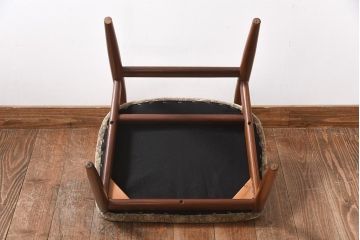 ヴィンテージ家具　北欧ビンテージ　チーク材　優しげでぬくもり溢れる佇まいが魅力のチェア(ダイニングチェア、ワークチェア)(2)
