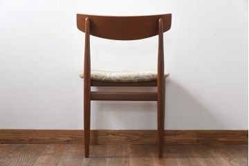 ヴィンテージ家具　北欧ビンテージ　チーク材　優しげでぬくもり溢れる佇まいが魅力のチェア(ダイニングチェア、ワークチェア)(3)