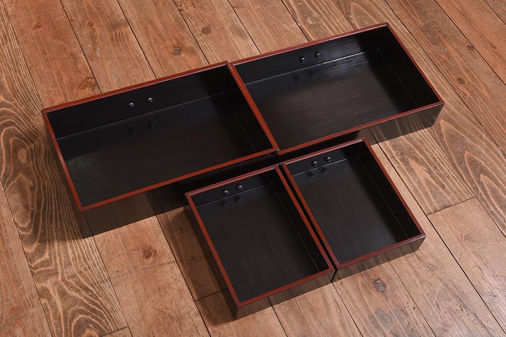 アンティーク家具　和製アンティーク　鎌倉彫・在銘　躍動感のある波の図が彫られた小引き出し(小物収納、卓上収納)