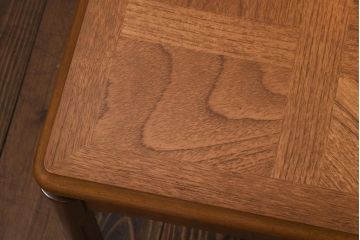 ビンテージ家具　北欧ヴィンテージ　Nathan(ネイサン)　パーケットの天板がおしゃれなセンターテーブル(ローテーブル、リビングテーブル)
