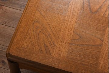 ビンテージ家具　北欧ヴィンテージ　Nathan(ネイサン)　パーケットの天板がおしゃれなセンターテーブル(ローテーブル、リビングテーブル)