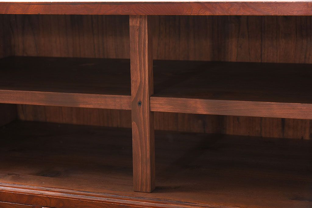 和製アンティーク　ラフジュオリジナルガラス　前面ケヤキ材　和の趣溢れる漆塗りのローボード(収納棚)