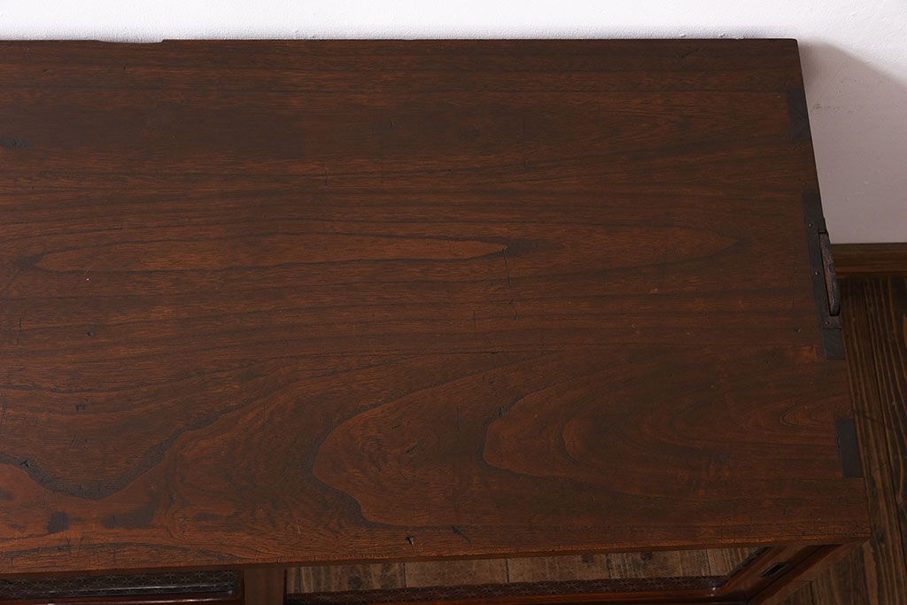 和製アンティーク　ラフジュオリジナルガラス　前面ケヤキ材　和の趣溢れる漆塗りのローボード(収納棚)