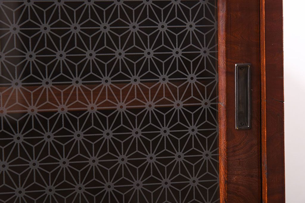 和製アンティーク　ラフジュオリジナルガラス　前面ケヤキ材　和の趣溢れる漆塗りのローボード(収納棚)