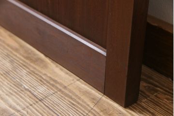 和製アンティーク　珍しいイチョウ材を使った板戸(引き戸、建具)