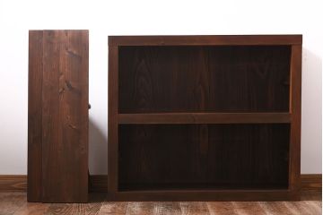 レトロ家具　和製アンティーク　前面ヒノキ材　レトロな和の雰囲気を醸し出す戸棚(収納棚)