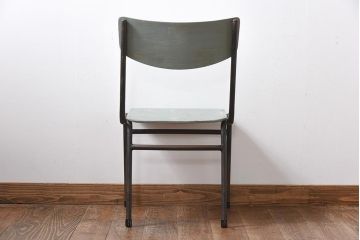 ヴィンテージ家具　ヨーロッパビンテージ　ペイント　シャビーな雰囲気がお洒落なスクールチェア(椅子、鉄脚チェア)