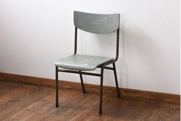 ヴィンテージ家具　ヨーロッパビンテージ　ペイント　シャビーな雰囲気がお洒落なスクールチェア(椅子、鉄脚チェア)