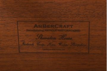 ヴィンテージ家具　北欧ビンテージ　フラワーモチーフのタイルが可愛らしいネストテーブル(サイドテーブル、カフェテーブル)