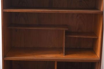 昭和初期　前面ケヤキ材　木の温もり溢れるラフジュオリジナルガラス入り戸棚(収納棚、茶
棚)