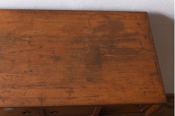 昭和初期　前面ケヤキ材　木の温もり溢れるラフジュオリジナルガラス入り戸棚(収納棚、茶
棚)