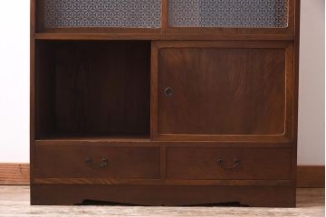 昭和初期　前面ケヤキ材　木の温もり溢れるラフジュオリジナルガラス入り戸棚(収納棚、茶
棚)