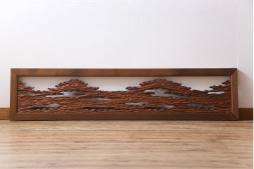 ビンテージ　屋久杉材　複雑な彫刻が目を引く欄間(明り取り、明かり取り)(2)