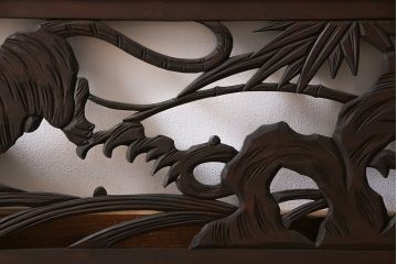 昭和中期　虎に竹　躍動感あふれる透かし彫りが目を引く欄間(ディスプレイ雑貨、明り取り)