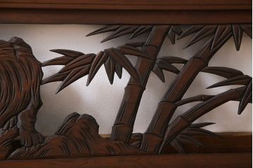 昭和中期　虎に竹　躍動感あふれる透かし彫りが目を引く欄間(ディスプレイ雑貨、明り取り)(1)