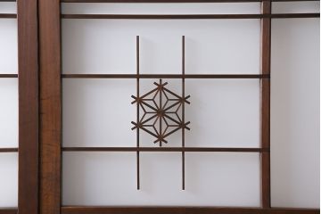 和製アンティーク　昭和期　上品な組子の意匠が目を引くガラス戸(引き戸、建具)4枚セット
