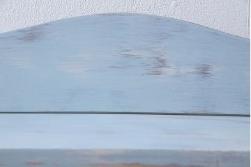 ペイント家具　薄型が使い勝手の良いフレンチシャビーな本棚(飾り棚、ウッドシェルフ)